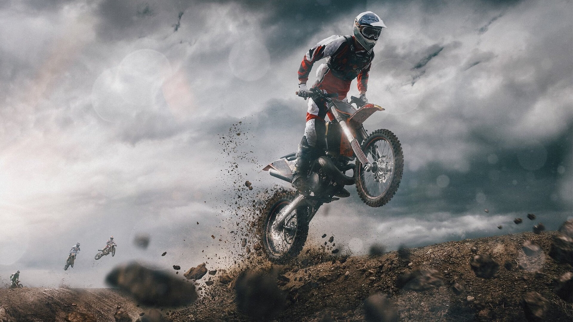 中学篮球课程加入比赛录像分析提升战术理解与实战意识，中学篮球课教学视频